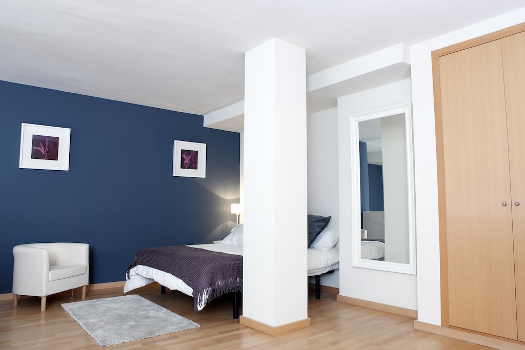 Апартаменты Fira Duplex Оспиталет-де-Льобрегат Номер фото