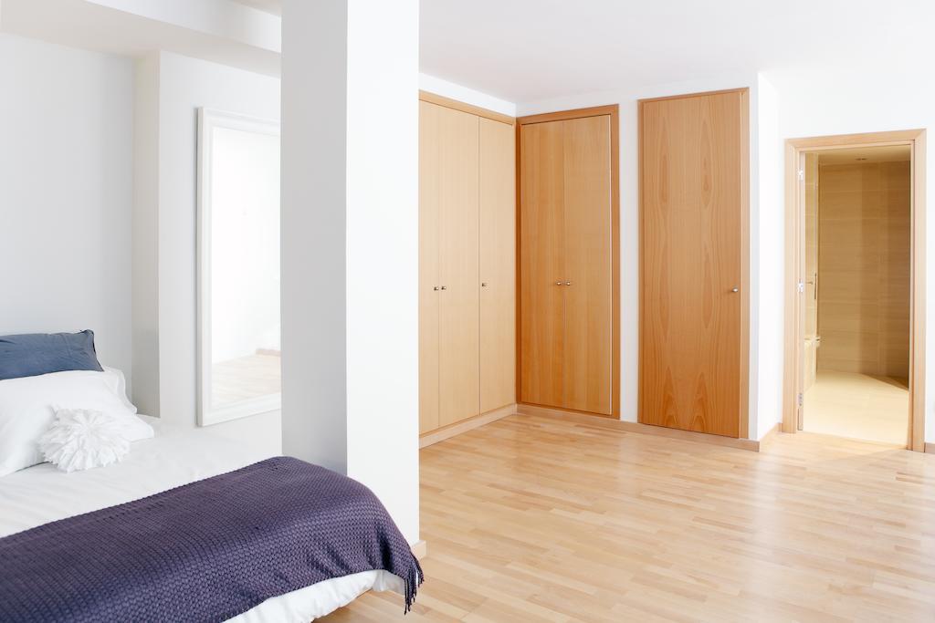 Апартаменты Fira Duplex Оспиталет-де-Льобрегат Номер фото